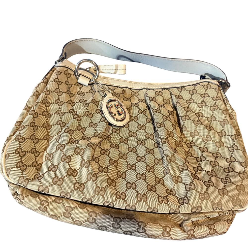 Authentic Gucci Sukey hobo bag in classic beige GG monogram canvas